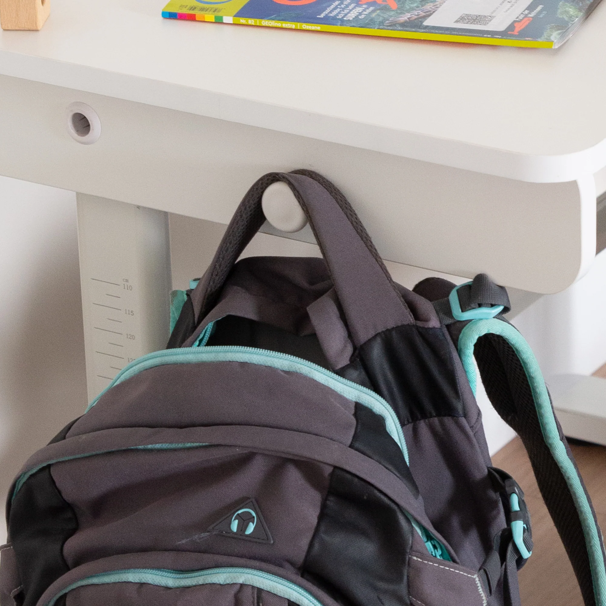 Schreibtisch neigbar mit Schublade weiß - Höhenverstellbarer Kinderschreibtisch 62-78 cm - Mit neigbarer Arbeitsplatte & Stauraum - Für Kinder & Jugendliche - Ergonomisch & funktional - 110x60 cm - Modernes Design - Image 13
